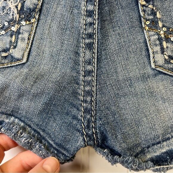 Silver size 28 "Courtney" shorts! - Picture 6 of 13